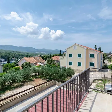 Antonela Jelsa (Hvar)